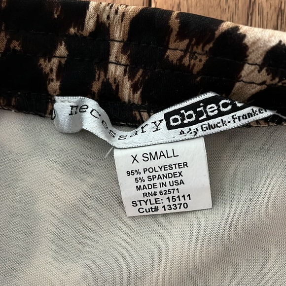 XS necessary objects leopard skirt - Picture 3 of 4